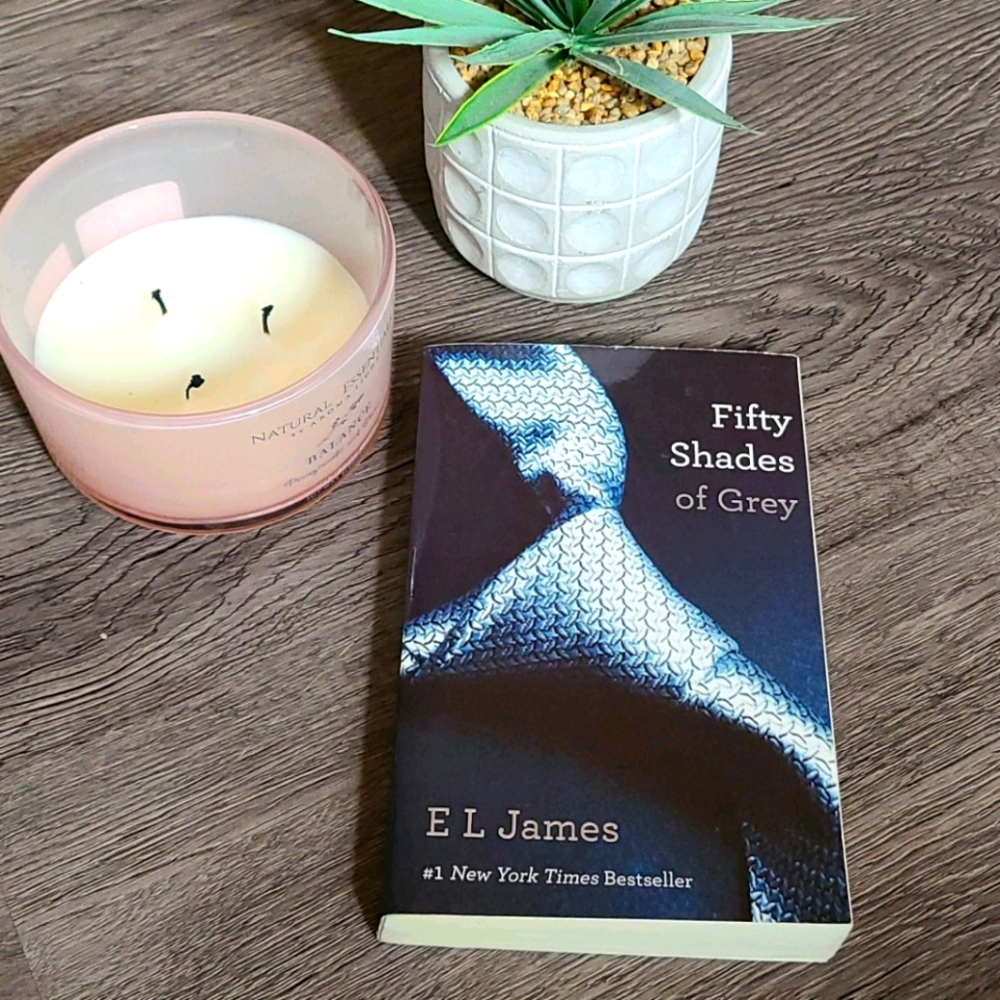 BOOKS 2/$10 E L James 50 Shades